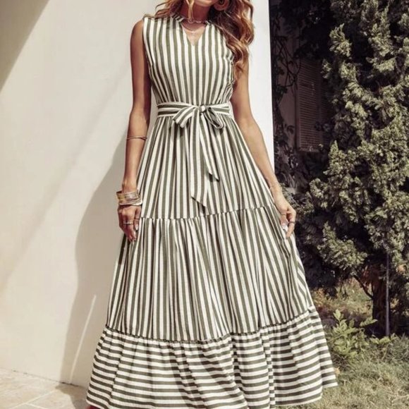 Nautical striped notched neck belted maxi dress - Picture 2 of 7